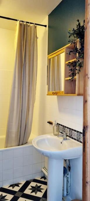 Le Duplex Du Centre - Ideal Pour Un Sejour Detente ! Saint-Savinien Extérieur photo