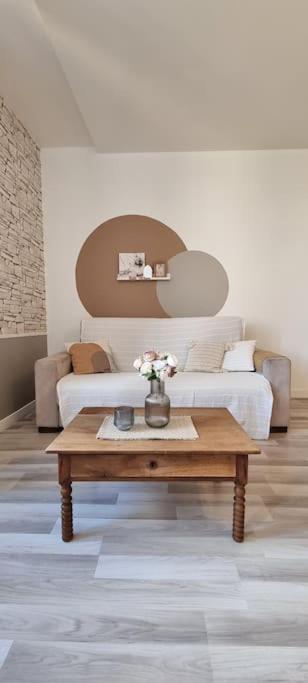 Le Duplex Du Centre - Ideal Pour Un Sejour Detente ! Saint-Savinien Extérieur photo